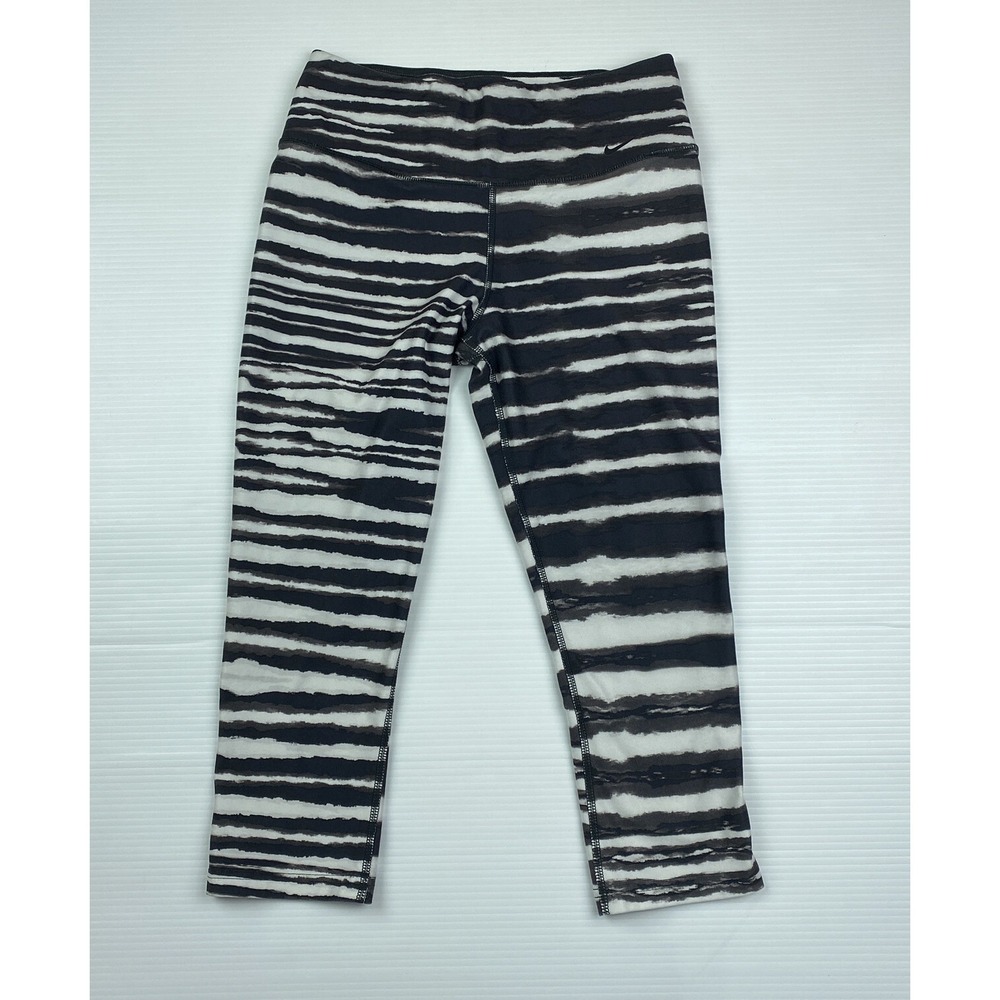 Nike Women's Size Small Black White Tiger Print Legend 2.0 Tight Capri Legging